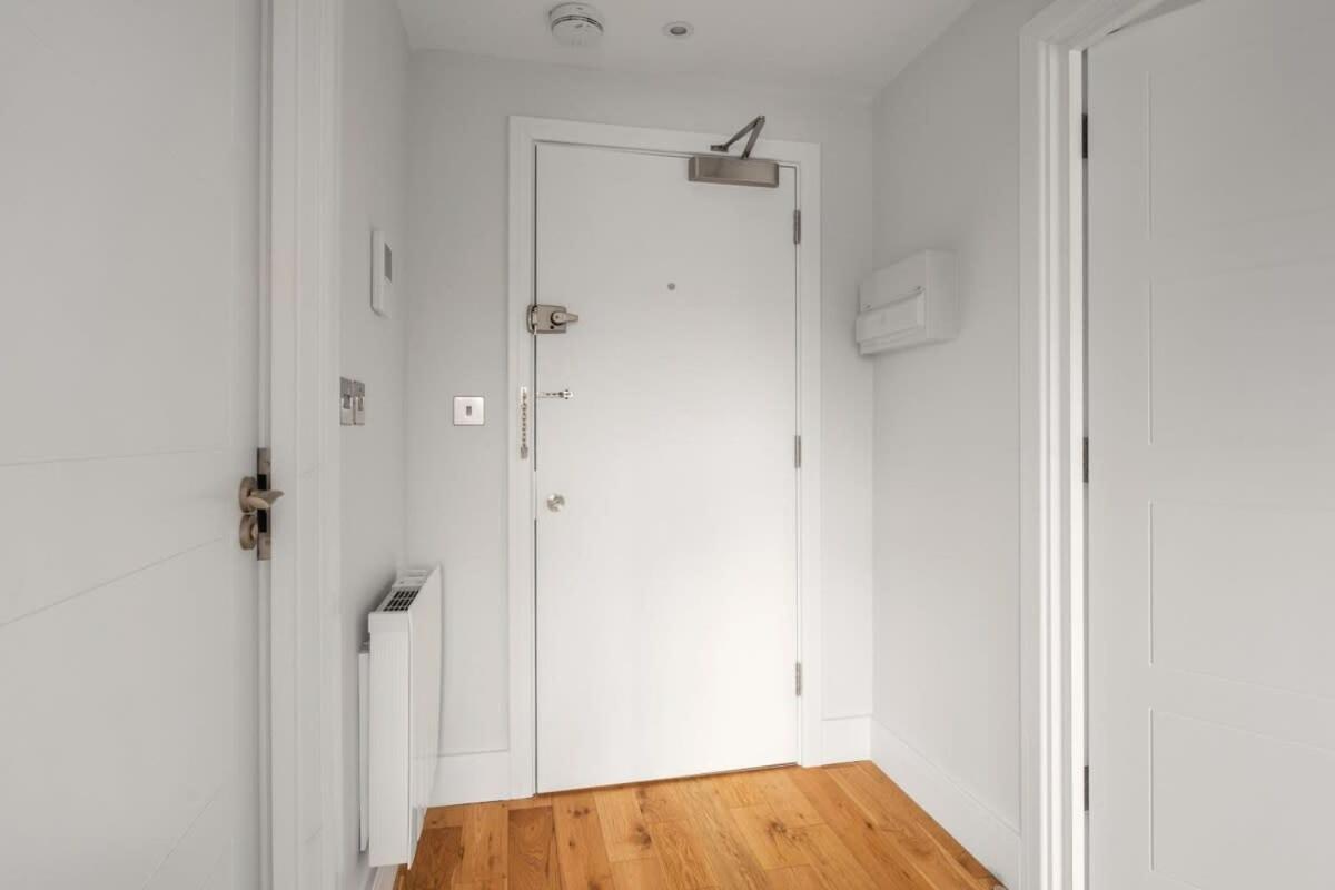 Lovely 1 Bedroom Apartment In The Heart Of Истли Екстериор снимка